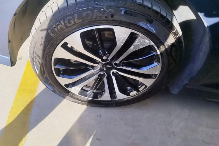 Used Wuling Victory 2020 1.5T CVT Flagship Edition Left Front Wheel Hub