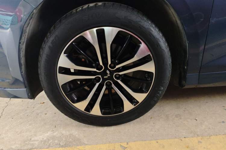 Used Wuling Victory 2020 1.5T CVT Flagship Edition Left Front Wheel Hub