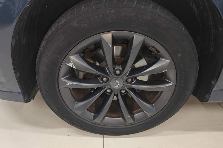 Used Wuling Victory 2020 1.5T CVT Luxury Model Left Front Wheel Hub