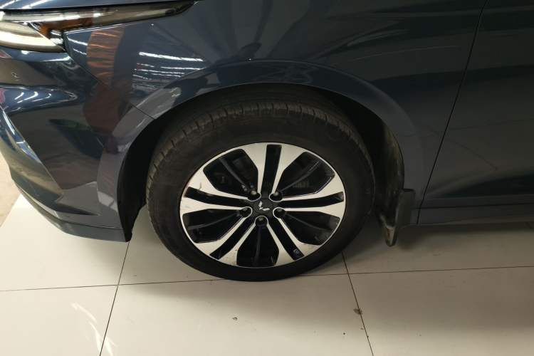 Used Wuling Victory 2020 1.5T CVT Flagship Edition Left Front Wheel Hub
