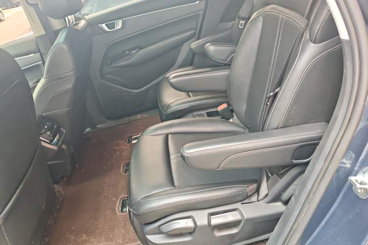 Used Wuling Victory 2020 1.5T CVT Flagship Edition Left Rear Seat