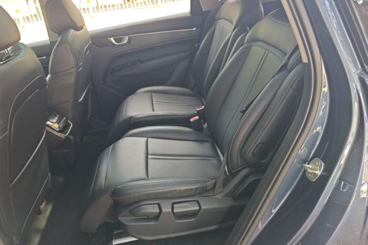 Used Wuling Victory 2020 1.5T CVT Flagship Edition Left Rear Seat