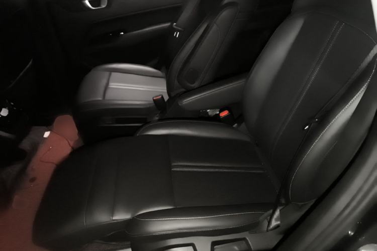 Used Wuling Victory 2020 1.5T CVT Flagship Edition Left Rear Seat