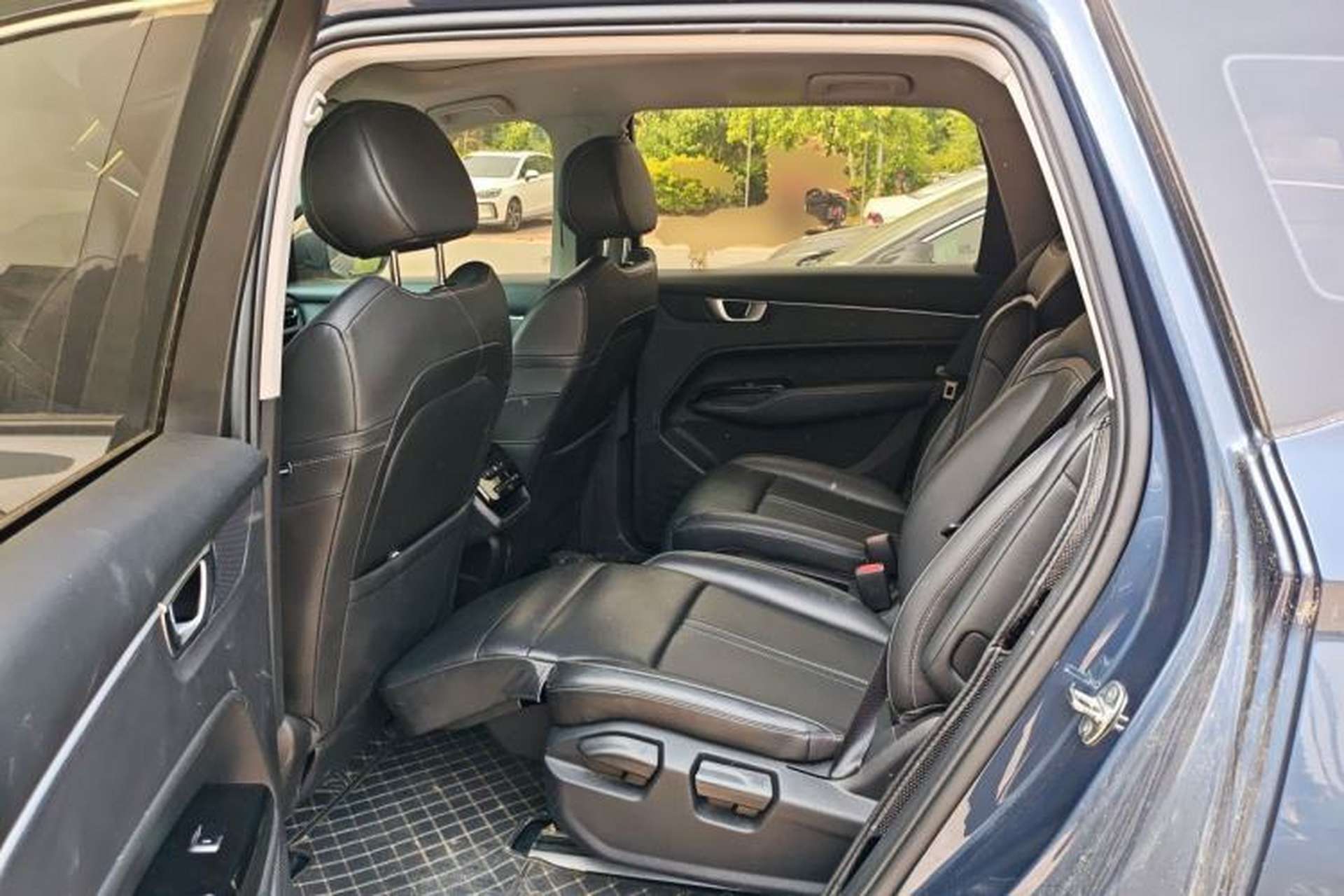Used Wuling Victory 2020 1.5T CVT Flagship Edition Left Rear Seat