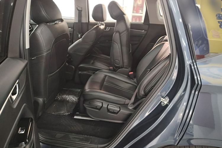 Used Wuling Victory 2020 1.5T CVT Flagship Edition Left Rear Seat
