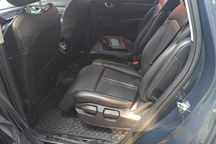 Used Wuling Victory 2020 1.5T CVT Luxury Model Left Rear Seat