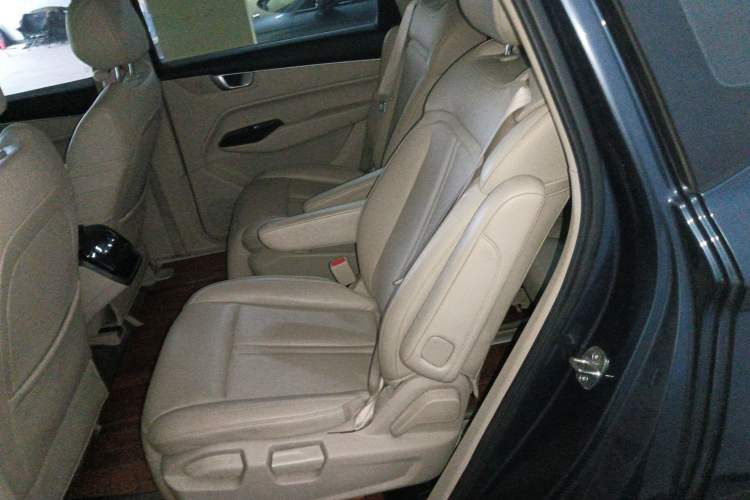 Used Wuling Victory 2020 1.5T CVT Flagship Edition Left Rear Seat
