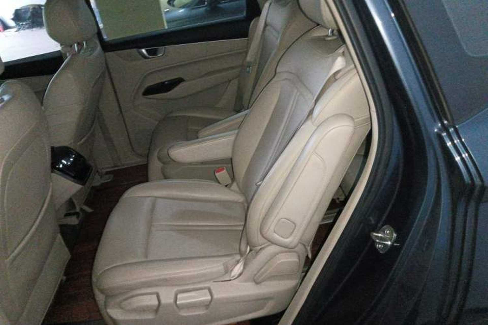 Used Wuling Victory 2020 1.5T CVT Flagship Edition Left Rear Seat