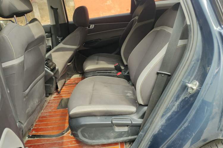 Used Wuling Victory 2020 1.5T Manual Elite Edition Left Rear Seat