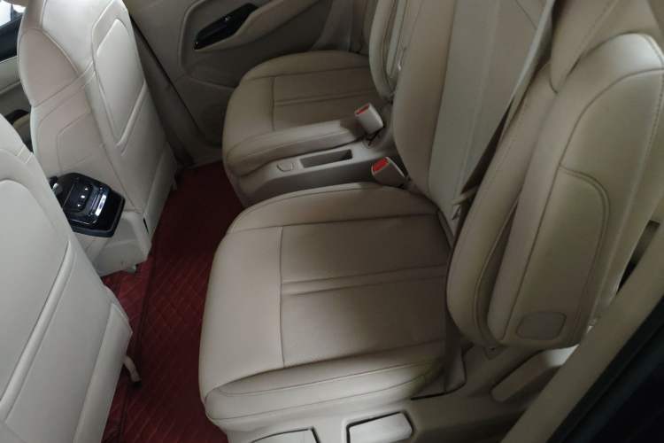 Used Wuling Victory 2020 1.5T CVT Flagship Edition Left Rear Seat