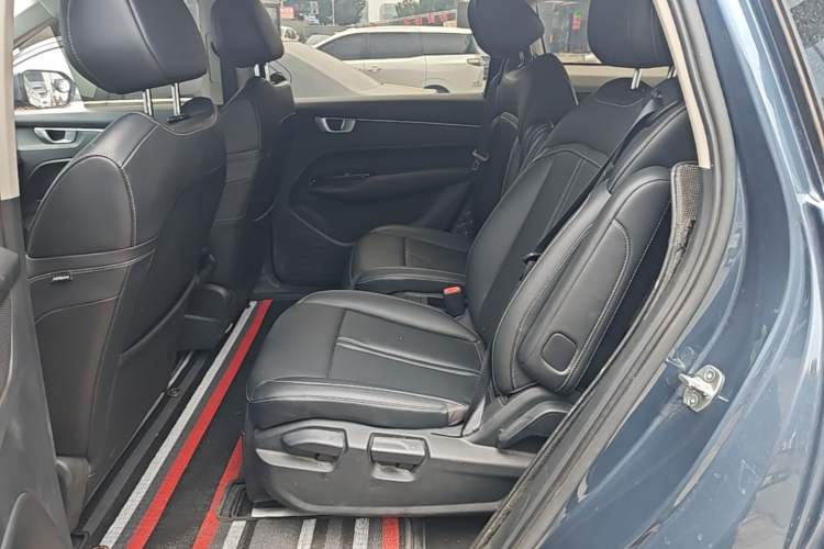 Used Wuling Victory 2020 1.5T CVT Luxury Model Left Rear Seat