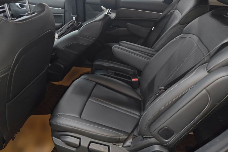 Used Wuling Victory 2020 1.5T CVT Luxury Model Left Rear Seat