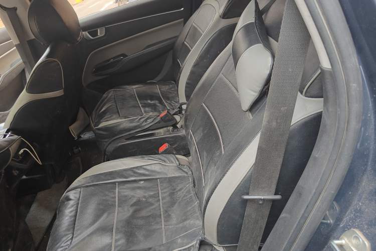 Used Wuling Victory 2020 1.5T Manual Elite Edition Left Rear Seat