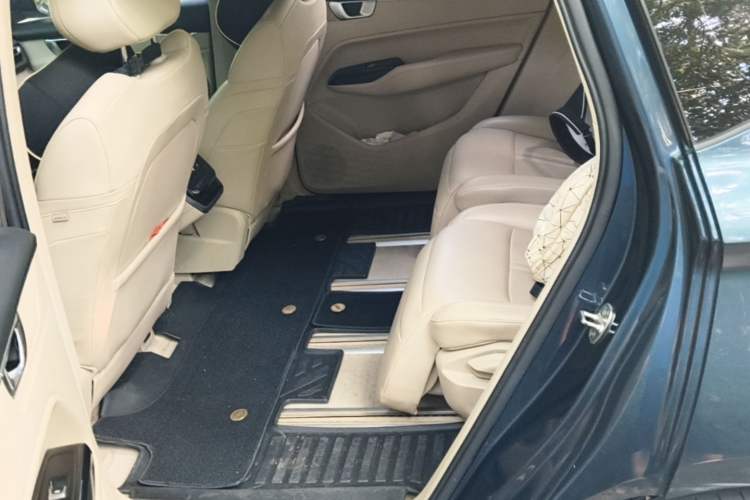 Used Wuling Victory 2020 1.5T CVT Flagship Edition Left Rear Seat