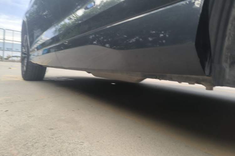 Used Wuling Victory 2020 1.5T CVT Flagship Edition Left Side Sill