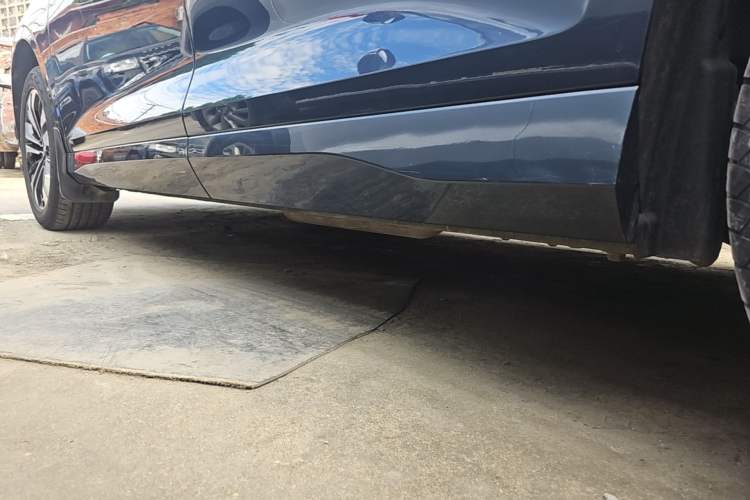 Used Wuling Victory 2020 1.5T CVT Flagship Edition Left Side Sill