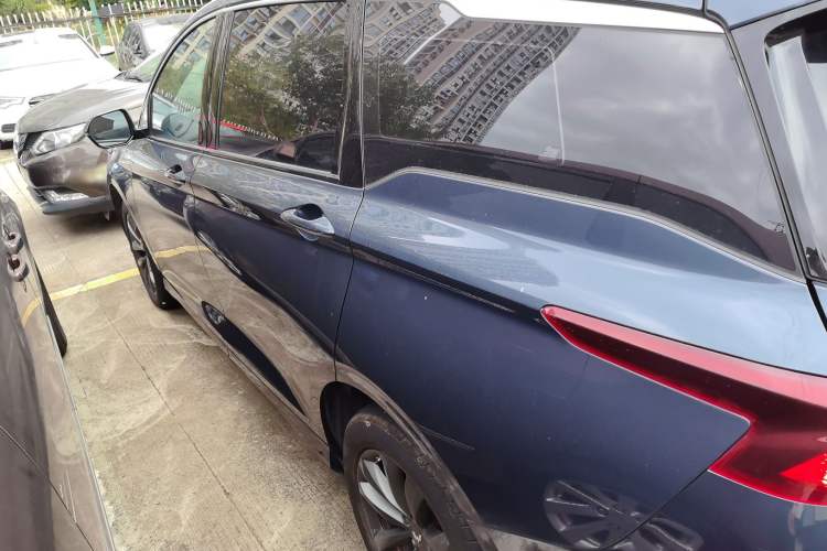 Used Wuling Victory 2020 1.5T CVT Luxury Model Left Side
