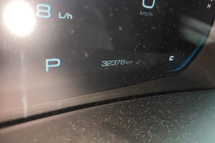 Used Wuling Victory 2020 1.5T CVT Flagship Edition Odometer Close Up