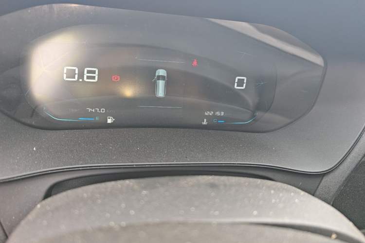Used Wuling Victory 2020 1.5T Manual Elite Edition Odometer Close Up