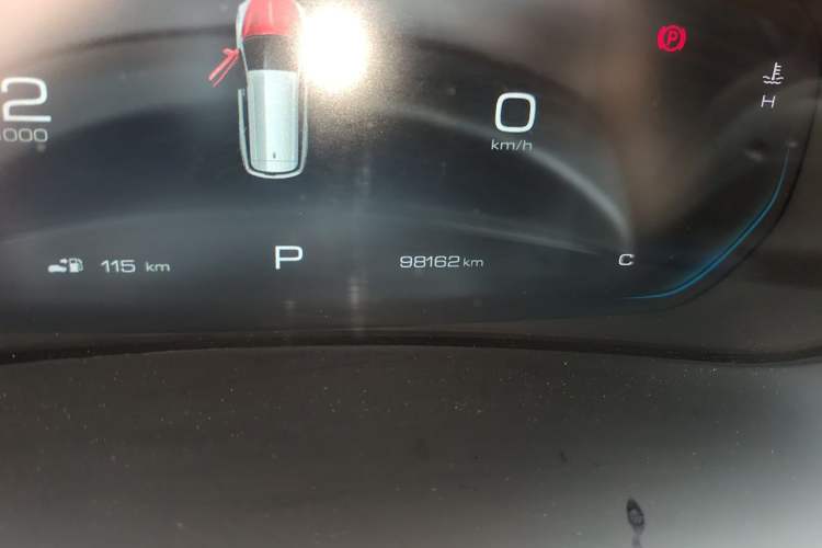 Used Wuling Victory 2020 1.5T CVT Luxury Model Odometer Close Up