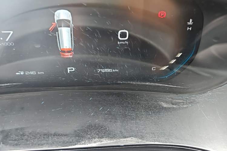 Used Wuling Victory 2020 1.5T CVT Luxury Model Odometer Close Up