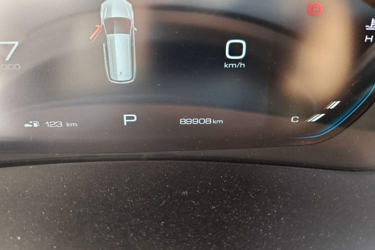 Used Wuling Victory 2020 1.5T CVT Luxury Model Odometer Close Up