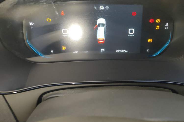 Used Wuling Victory 2020 1.5T CVT Luxury Model Odometer Close Up