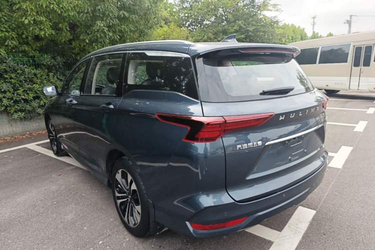 Used Wuling Victory 2020 1.5T CVT Flagship Edition Rear Left 45 Deg