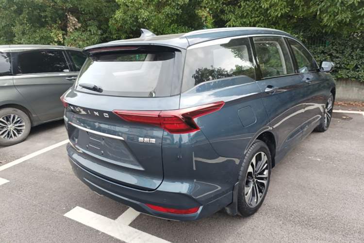 Used Wuling Victory 2020 1.5T CVT Flagship Edition Rear Right 45 Deg