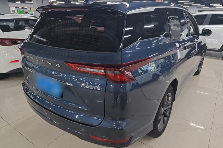 Used Wuling Victory 2020 1.5T CVT Luxury Model Rear Right 45 Deg