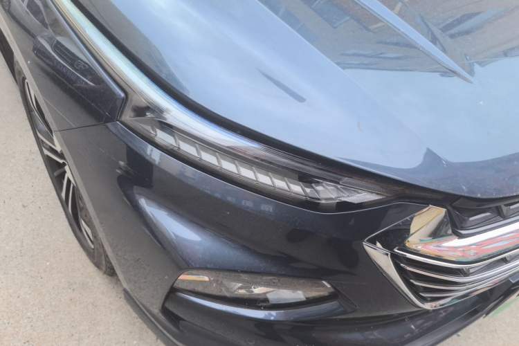 Used Wuling Victory 2020 1.5T CVT Flagship Edition Right Front Headlight