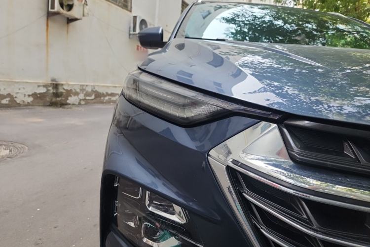 Used Wuling Victory 2020 1.5T CVT Flagship Edition Right Front Headlight