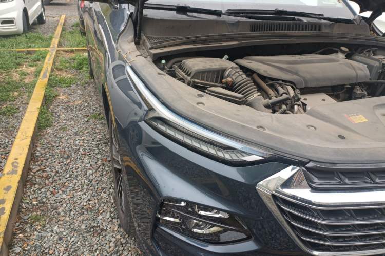 Used Wuling Victory 2020 1.5T CVT Flagship Edition Right Front Headlight