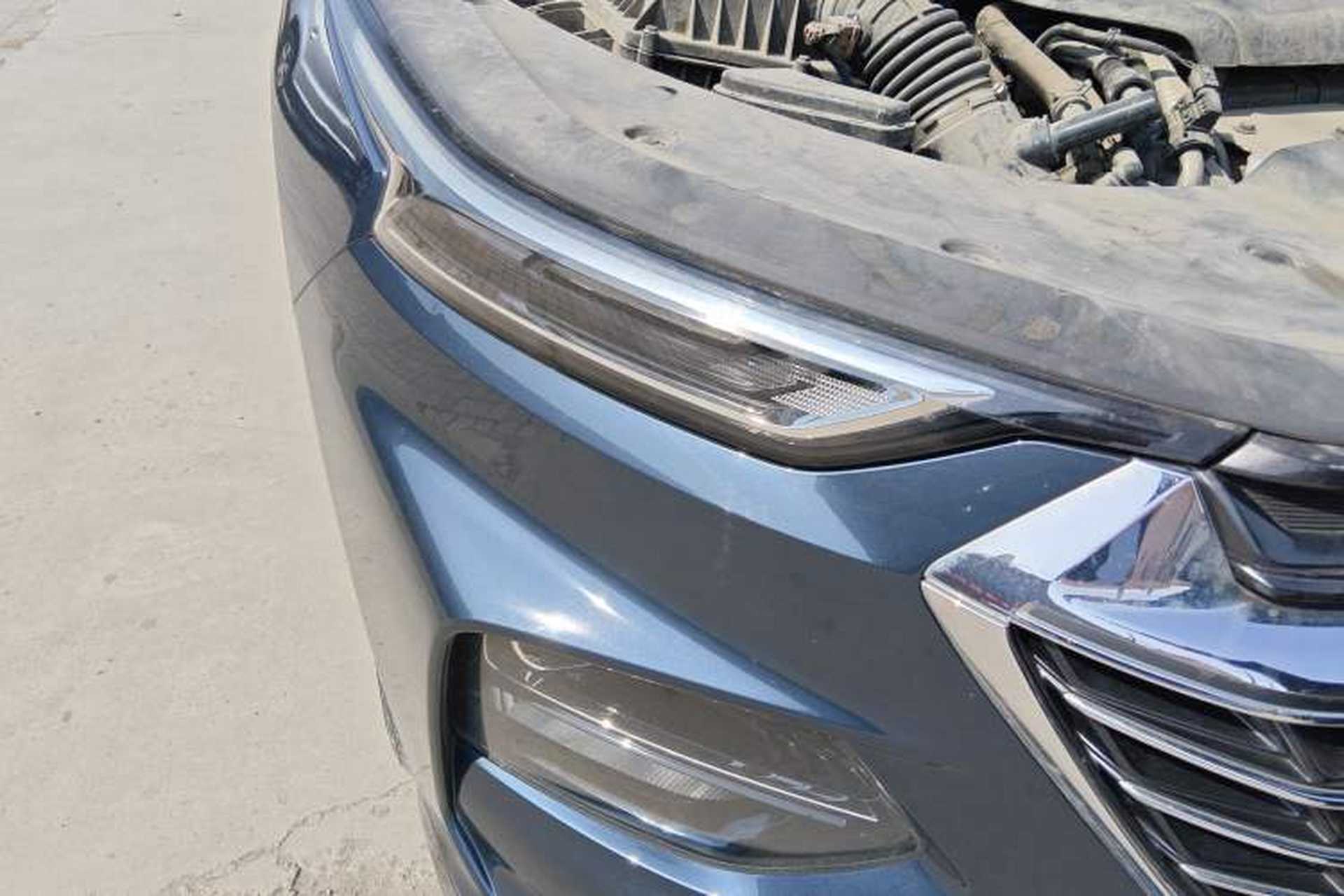 Used Wuling Victory 2020 1.5T CVT Elite Model Right Front Headlight