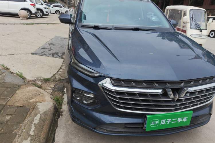 Used Wuling Victory 2020 1.5T CVT Flagship Edition Right Front Headlight