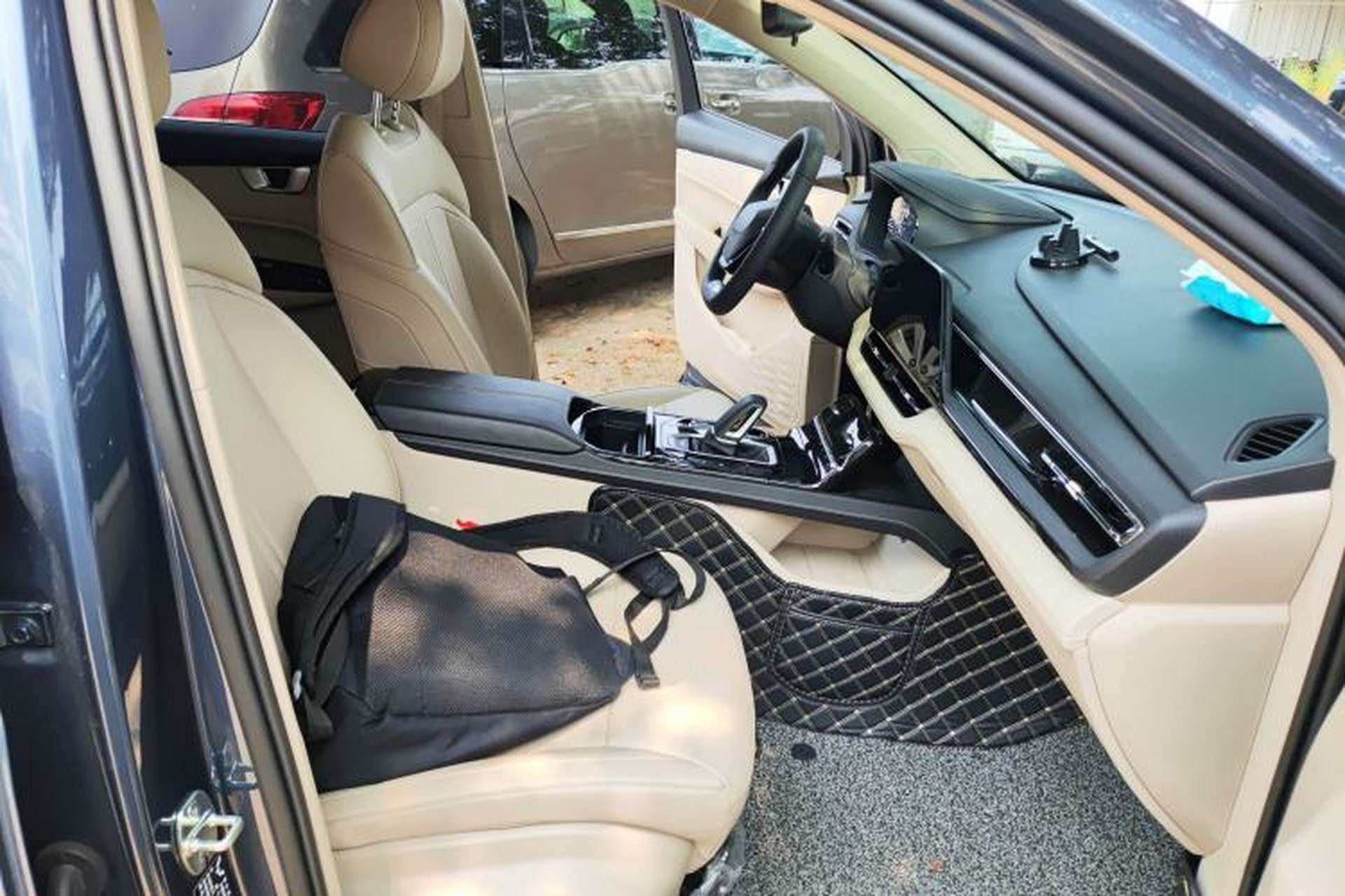 Used Wuling Victory 2020 1.5T CVT Flagship Edition Right Front Seat