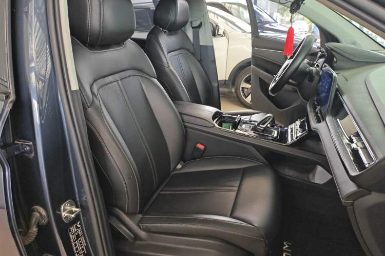 Used Wuling Victory 2020 1.5T CVT Flagship Edition Right Front Seat