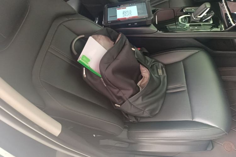 Used Wuling Victory 2020 1.5T CVT Flagship Edition Right Front Seat