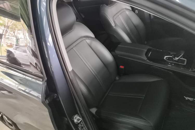 Used Wuling Victory 2020 1.5T CVT Flagship Edition Right Front Seat