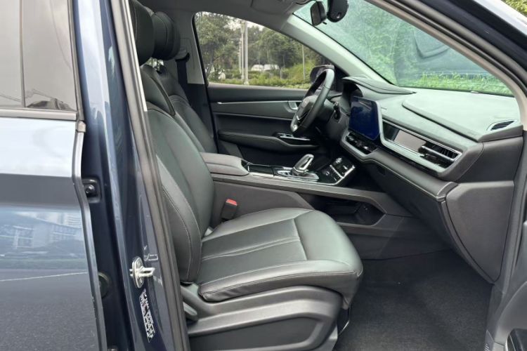 Used Wuling Victory 2020 1.5T CVT Flagship Edition Right Front Seat