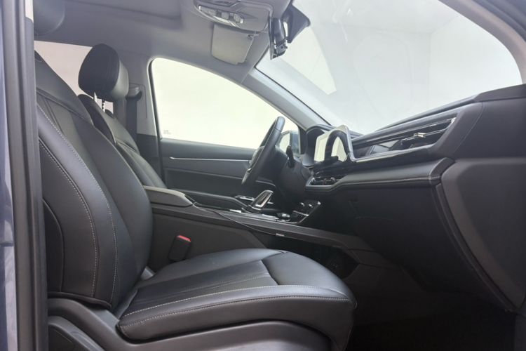 Used Wuling Victory 2020 1.5T CVT Flagship Edition Right Front Seat