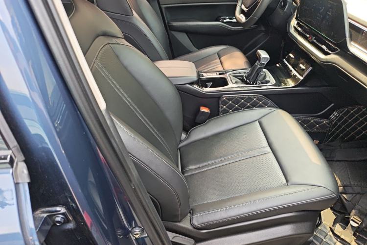 Used Wuling Victory 2020 1.5T CVT Luxury Model Right Front Seat