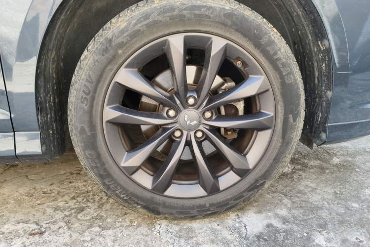 Used Wuling Victory 2020 1.5T Manual Elite Edition Right Front Wheel Hub