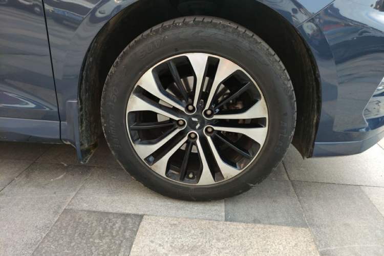 Used Wuling Victory 2020 1.5T CVT Flagship Edition Right Front Wheel Hub