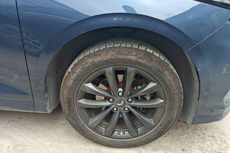 Used Wuling Victory 2020 1.5T CVT Luxury Model Right Front Wheel Hub