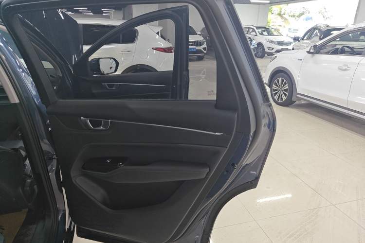 Used Wuling Victory 2020 1.5T CVT Luxury Model Right Rear Door Interior