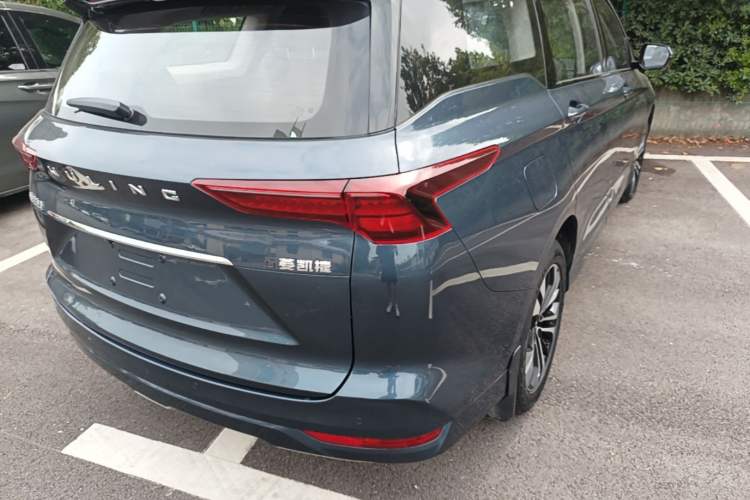 Used Wuling Victory 2020 1.5T CVT Flagship Edition Right Rear Taillight