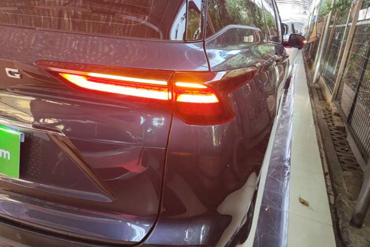 Used Wuling Victory 2020 1.5T CVT Flagship Edition Right Rear Taillight