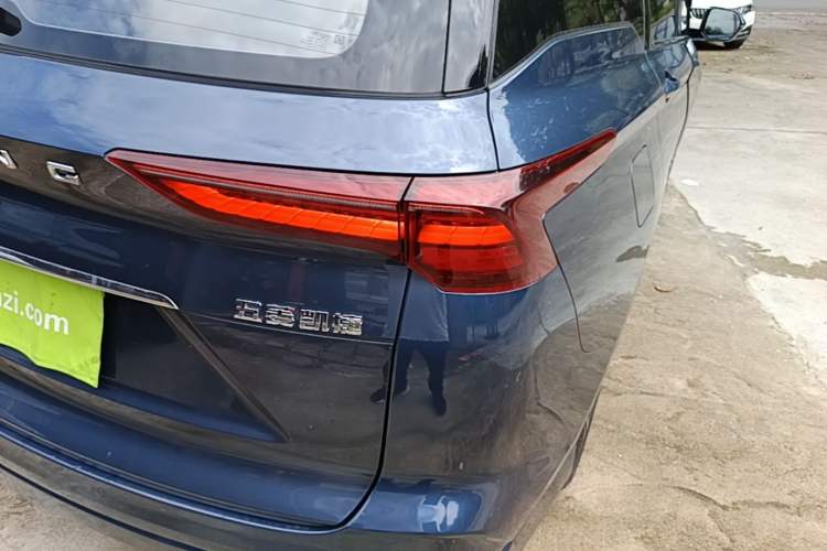Used Wuling Victory 2020 1.5T CVT Flagship Edition Right Rear Taillight