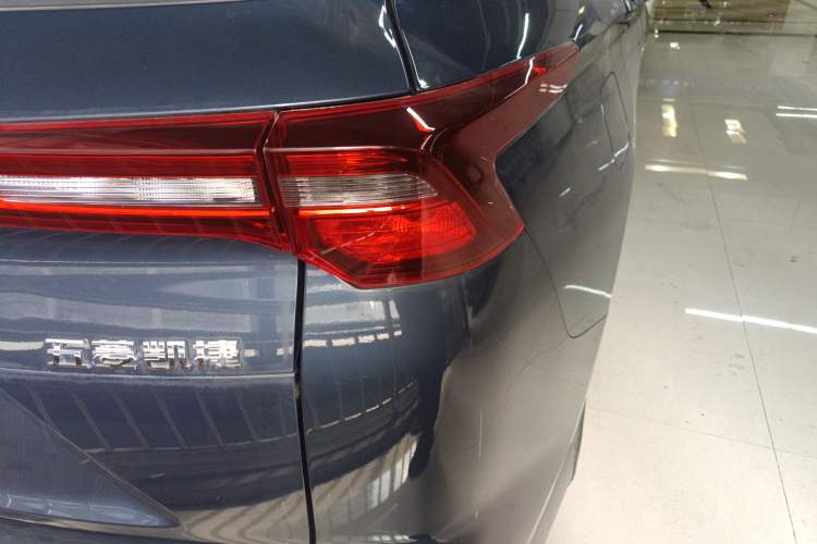 Used Wuling Victory 2020 1.5T CVT Luxury Model Right Rear Taillight